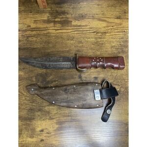 RARE HUNTING KNIFE OR GENERAL PURPOSE KNIFE WITH A PERSONALIZED WOODEN COVER